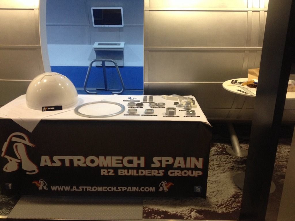Astromech Spain - Día orgullo friki (2015)
