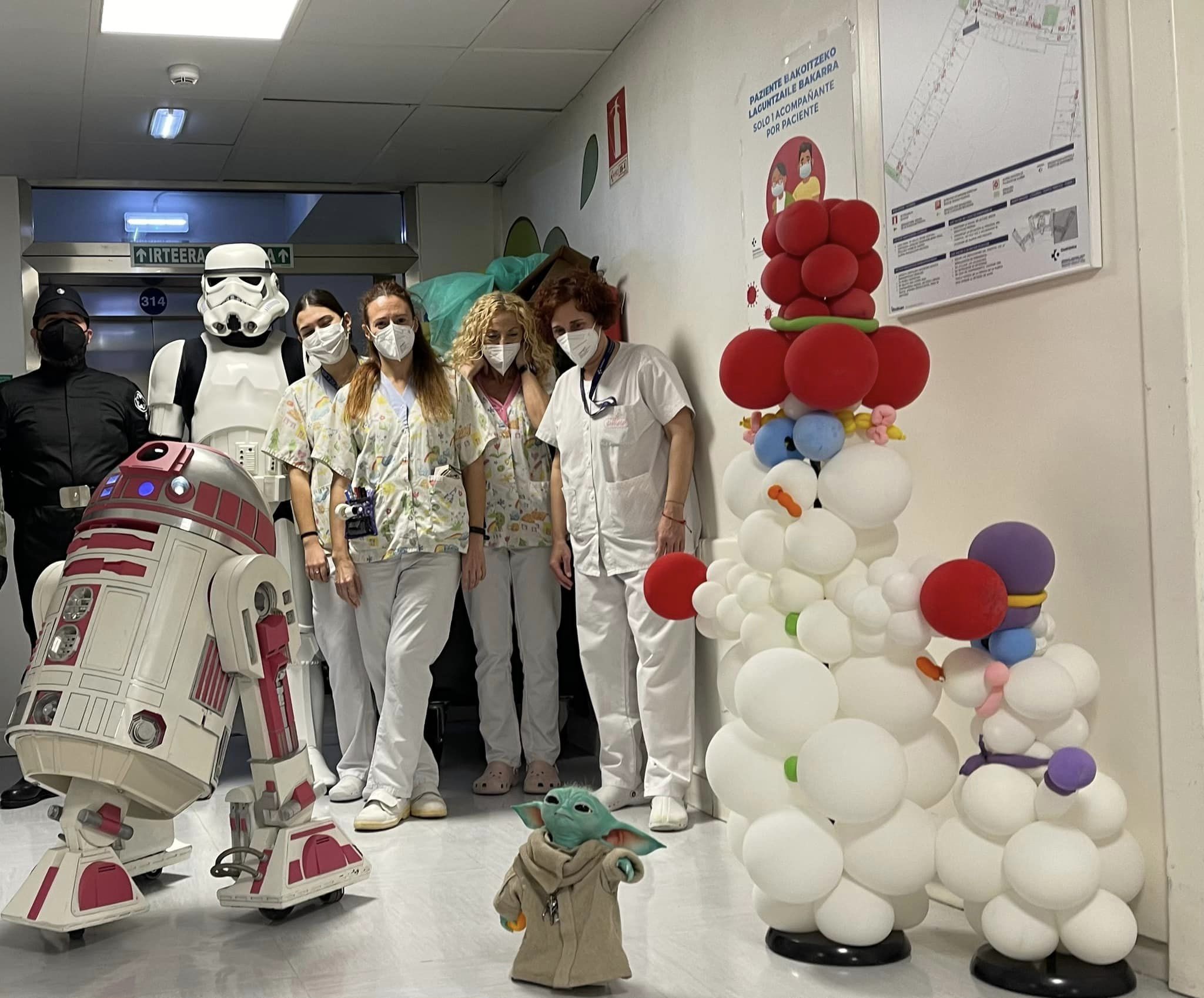 Astromech Spain - Visita Hospital de Cruces (2023) Astromech Spain - Visita Hospital de Cruces (2023)